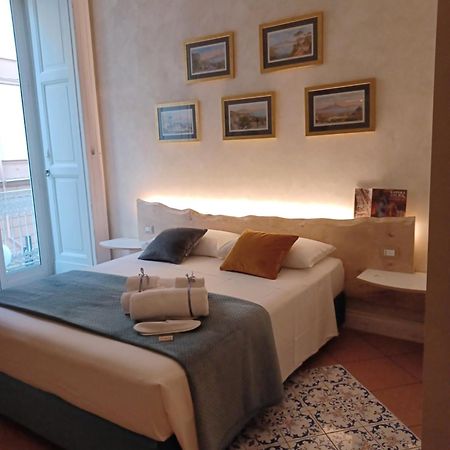 Domus Duomo B&B Napoli エクステリア 写真